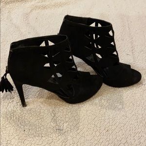 High heel dress shoes